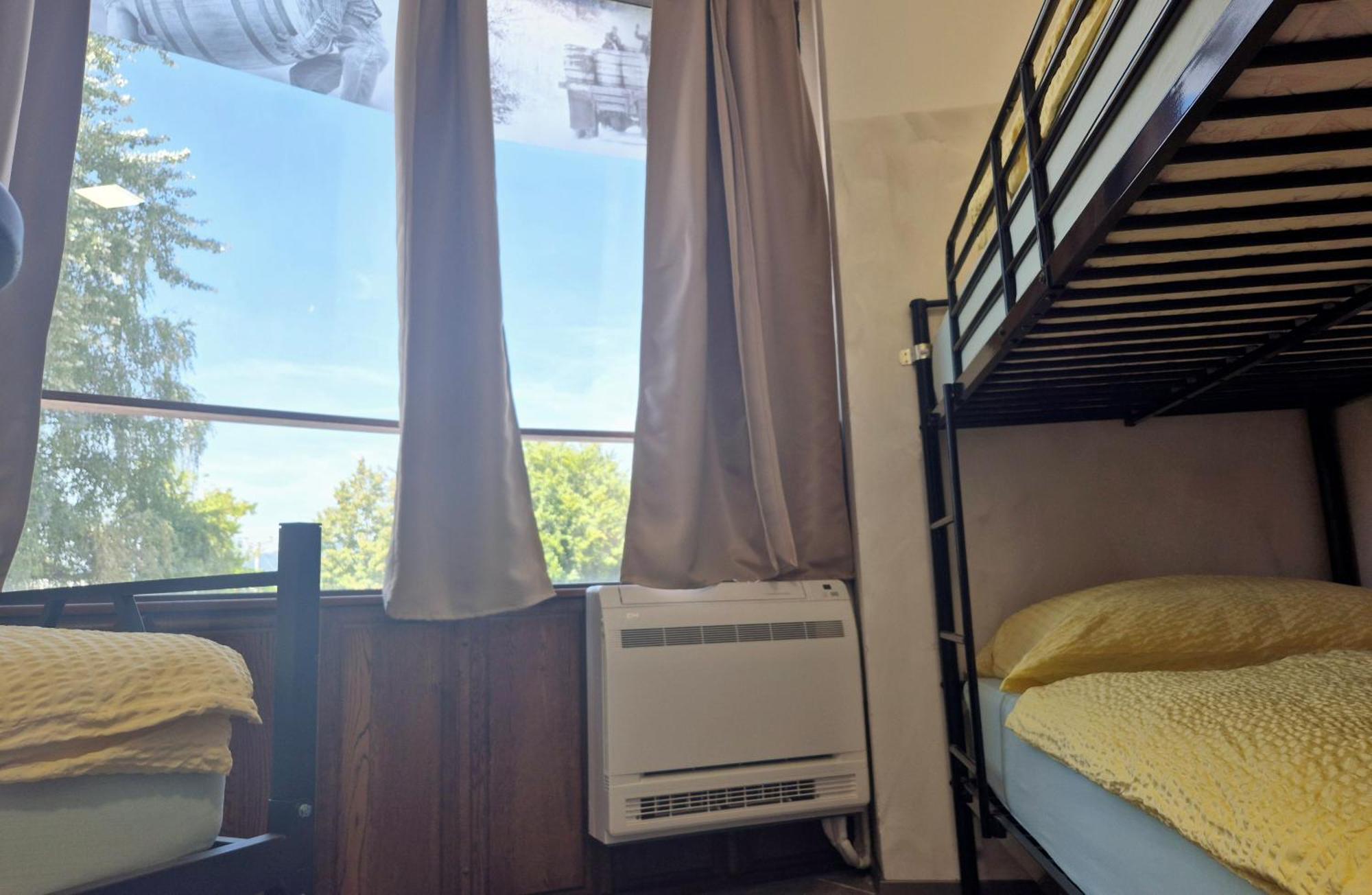 Bled Lesce Station Rooms And Beds Luaran gambar