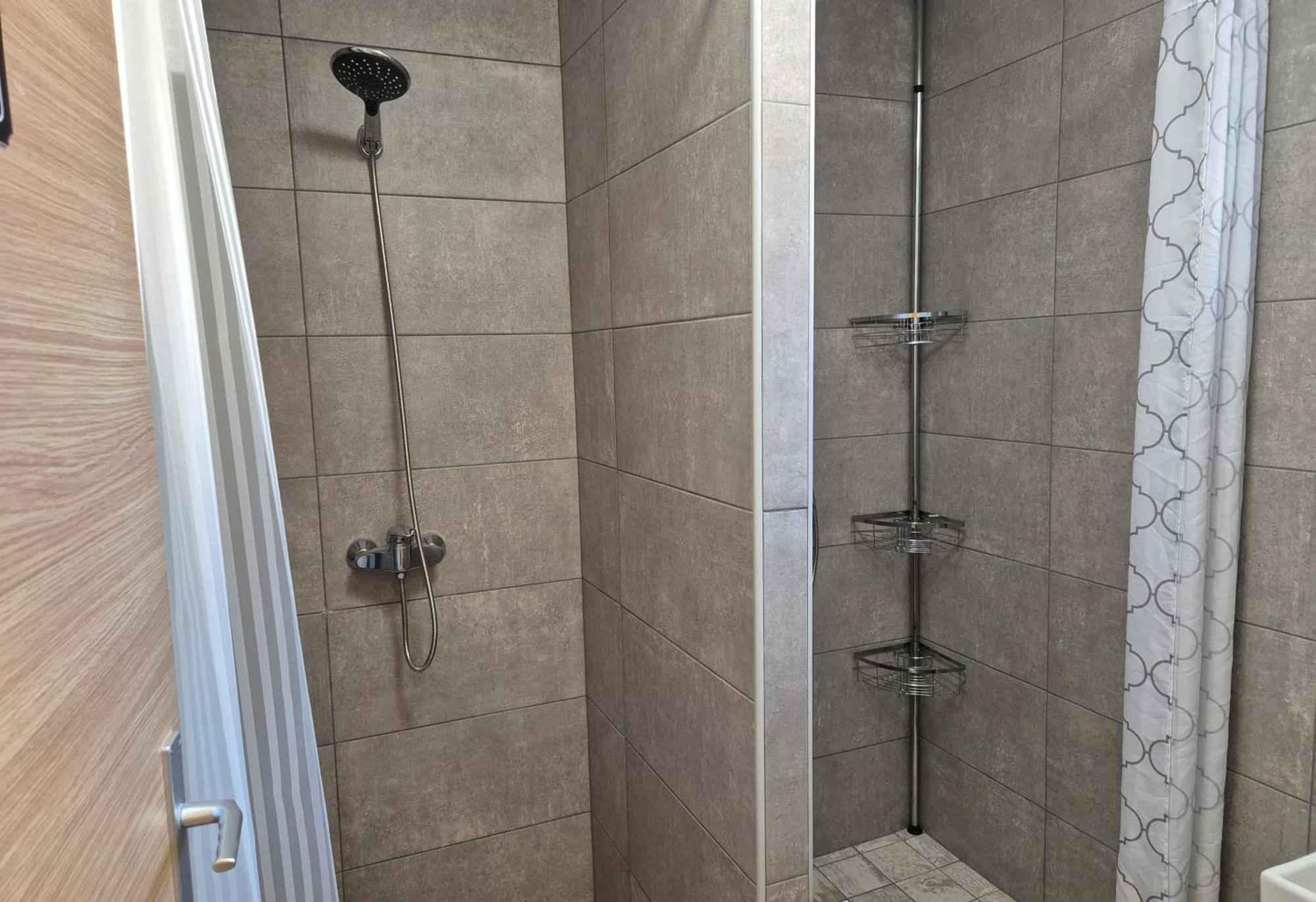 Bled Lesce Station Rooms And Beds Luaran gambar