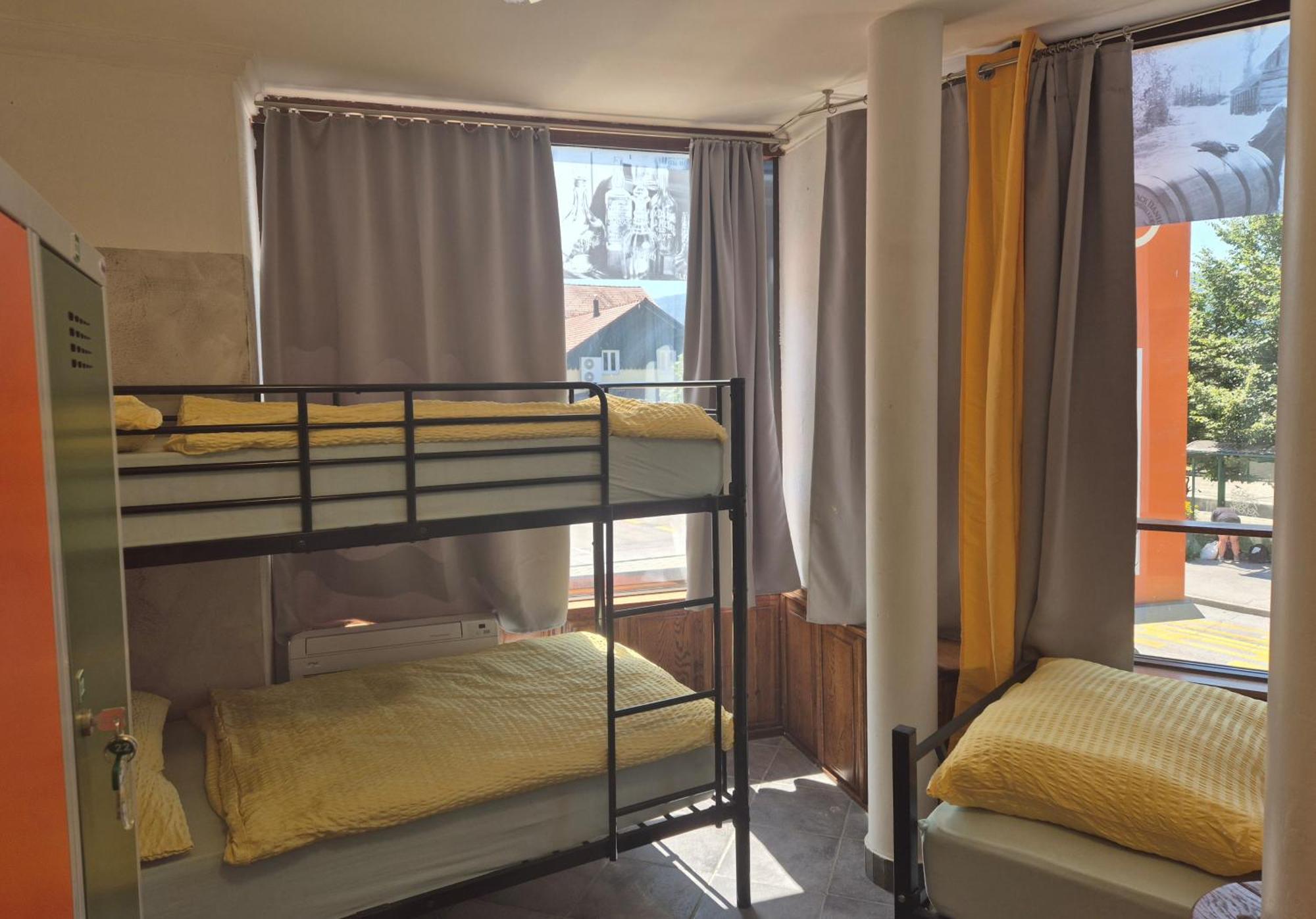 Bled Lesce Station Rooms And Beds Luaran gambar